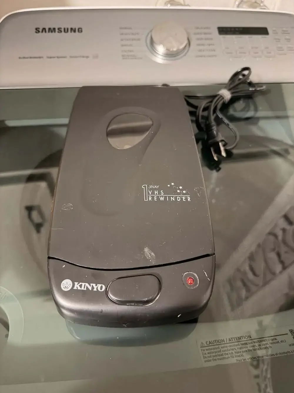 Kinyo 1-Way VHS Video Cassette Rewinder Model UV-428